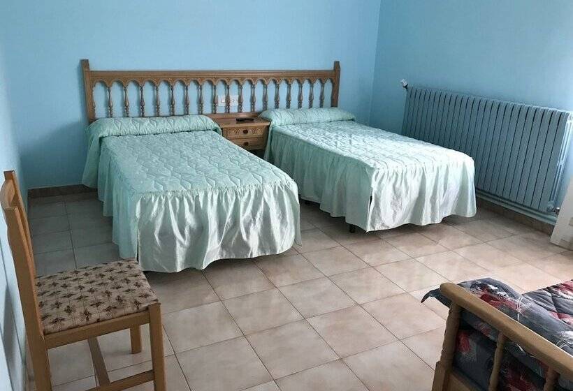 فندق Hostal Alto Tajo
