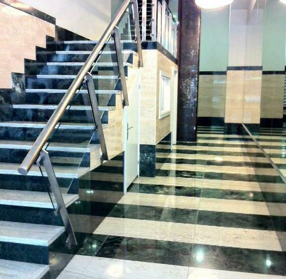 فندق Hostal Del Carmen