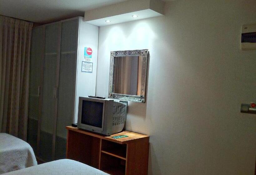 فندق Hostal Del Carmen