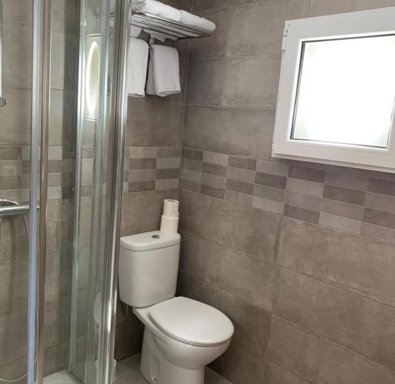 هتل Hostal El Carro