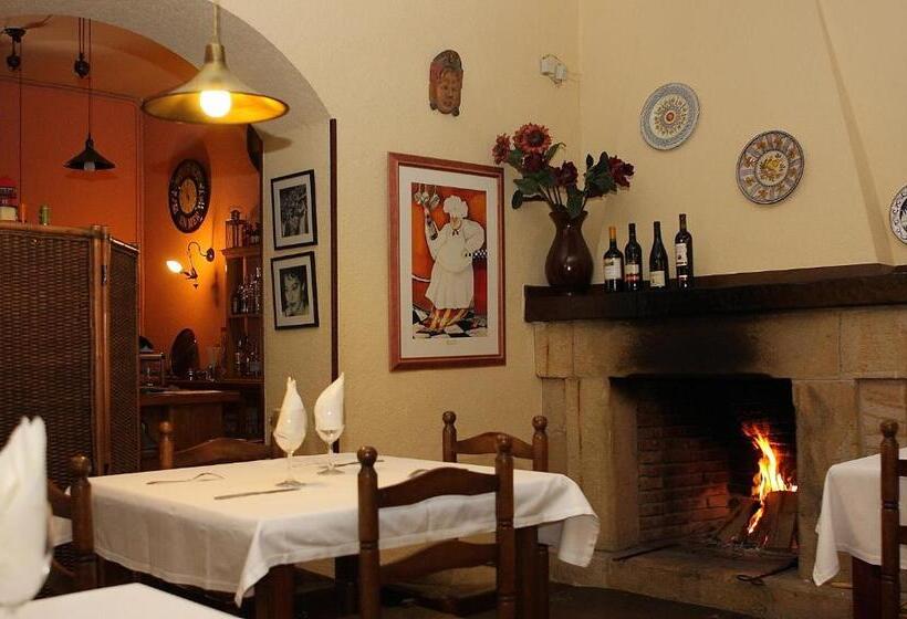 酒店 Hostal Esmeralda