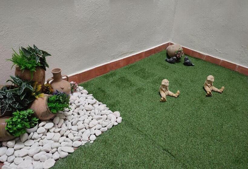 Отель Hostal Garamar