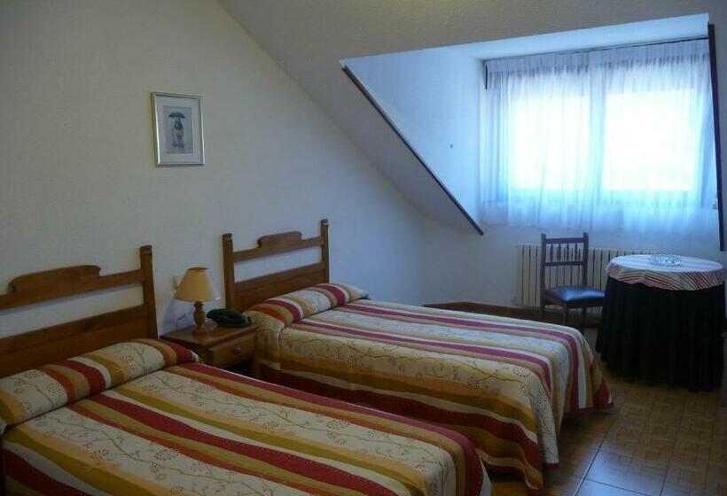 ホテル Hostal Gogar