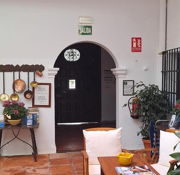 호텔 Hostal Gran Capitan