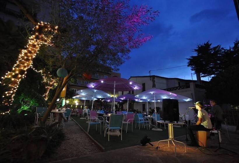 ホテル Hostal Horta Rosell