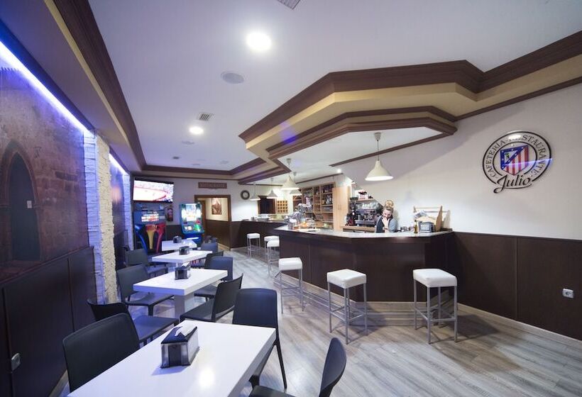 酒店 Hostal Julio