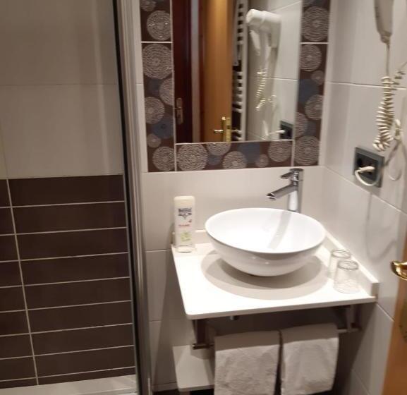 هتل Hostal La Placeta