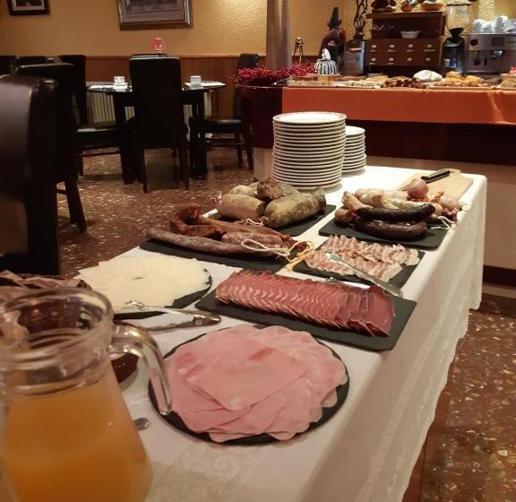 هتل Hostal La Placeta