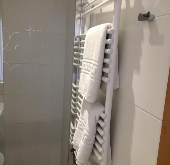 هتل Hostal La Placeta