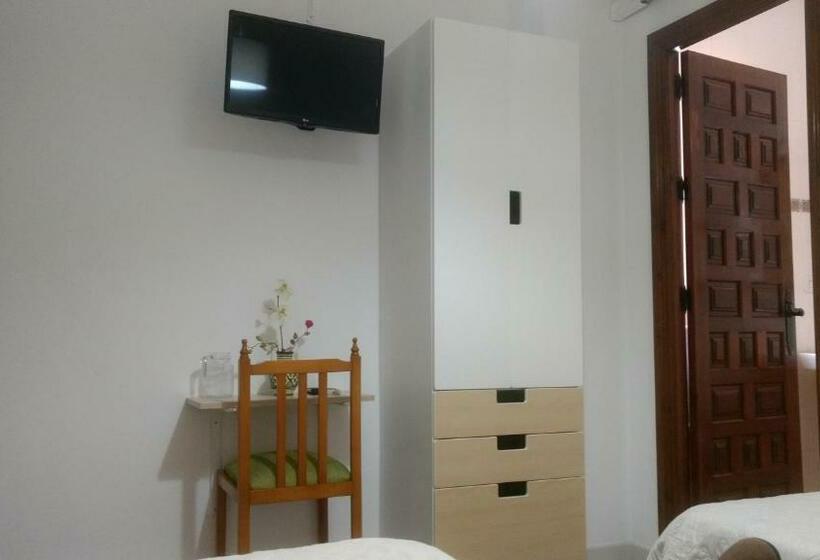 Hotel Hostal La Posada