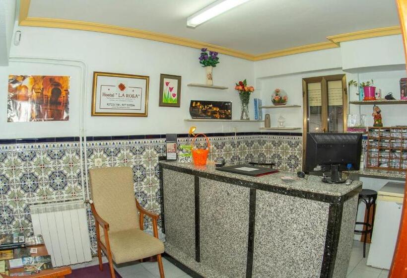 هتل Hostal La Rosa