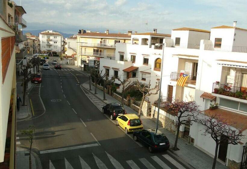 호텔 Hostal La Vinya