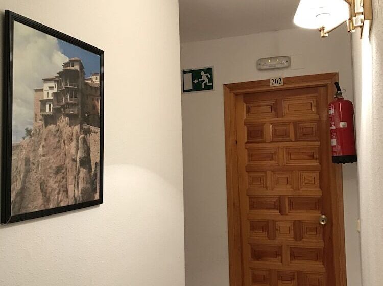 فندق Hostal Los Angeles