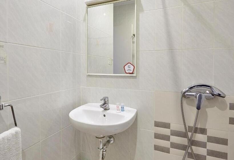 هتل Hostal Mas Ferrer