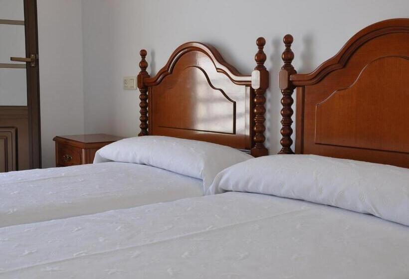 בית מלון כפרי Hostal Mourelos