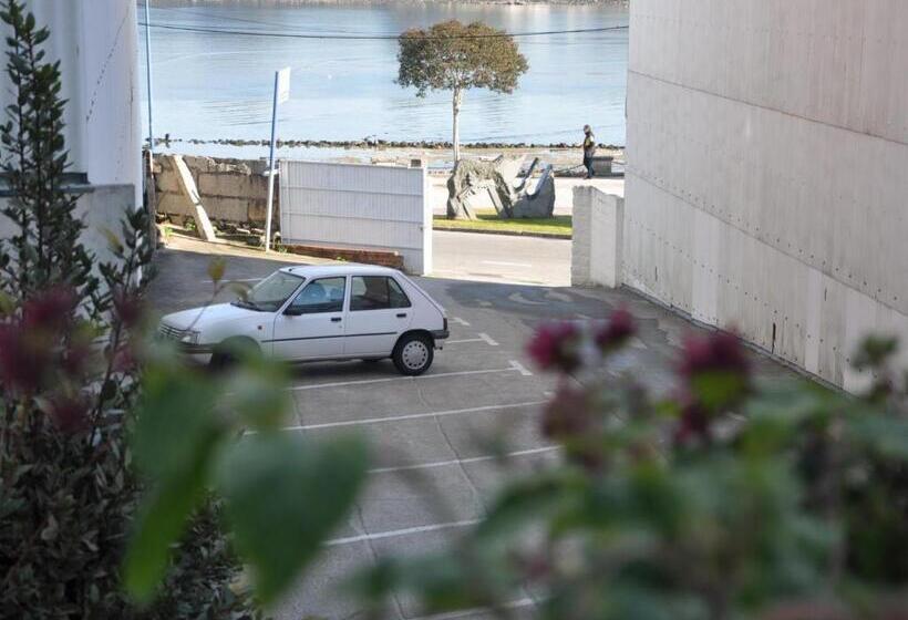 בית מלון כפרי Hostal Mourelos