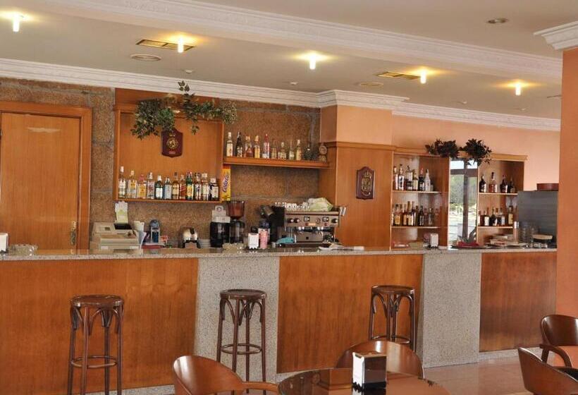 בית מלון כפרי Hostal Mourelos