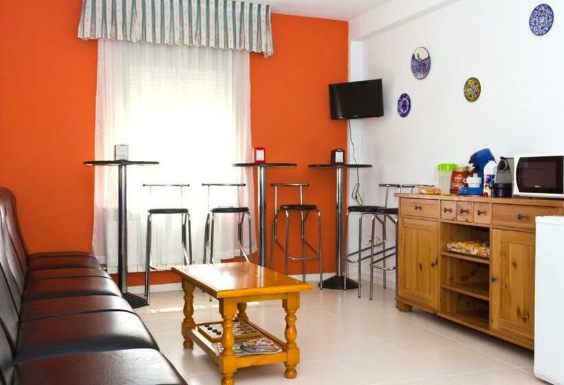 فندق Hostal Restaurante El Mirador