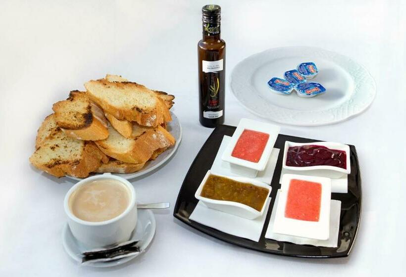 فندق Hostal Restaurante El Mirador