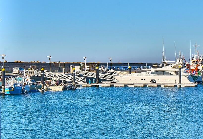 ホテル Hostal Restaurante La Nina