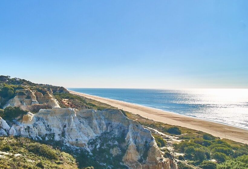 ホテル Hostal Restaurante La Nina