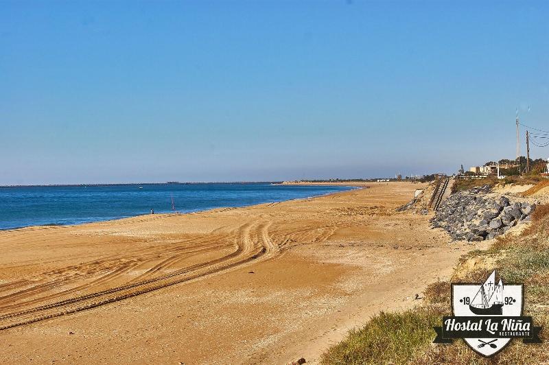 فندق Hostal Restaurante La Nina