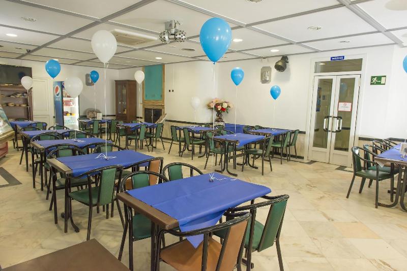 ホテル Hostal Restaurante La Nina