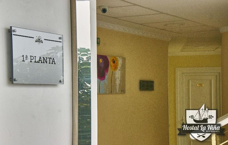 ホテル Hostal Restaurante La Nina
