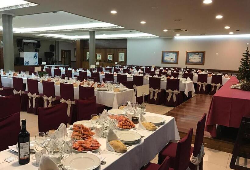 Отель Hostal Restaurante Paris