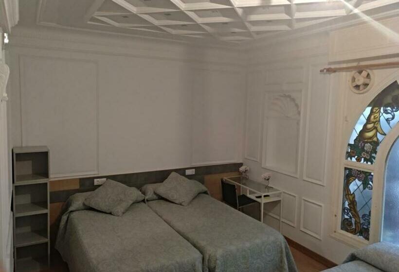 בית מלון כפרי Hostal Rioja Condestable