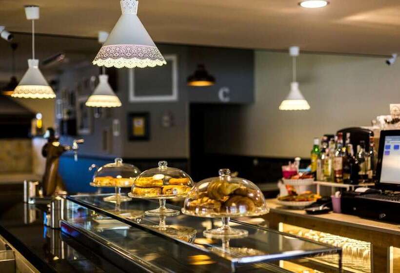 Отель Complejo Roma