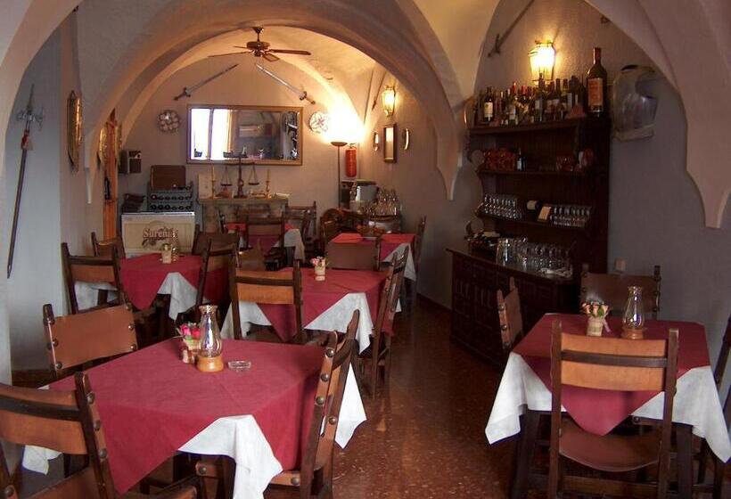 Отель Hostal Rural Marques De Zahara