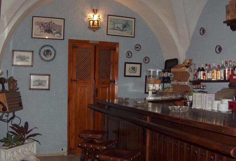 Отель Hostal Rural Marques De Zahara