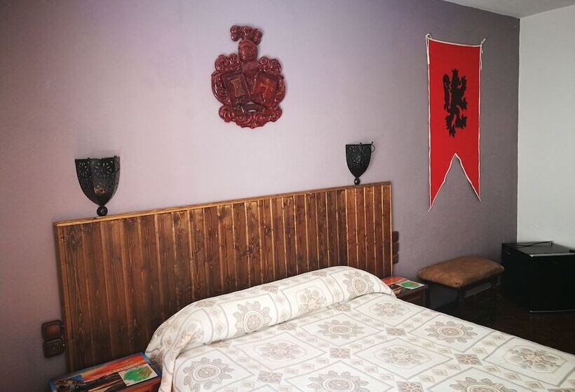 Отель Hostal Rural Marques De Zahara