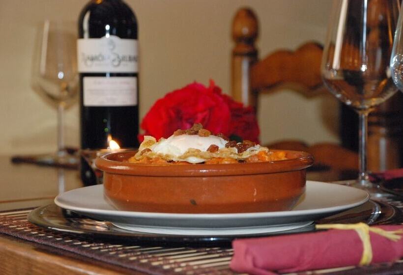 Отель Hostal Rural Moratín