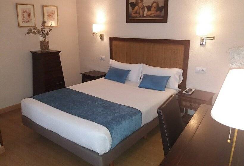 Отель Hostal Rural Moratín