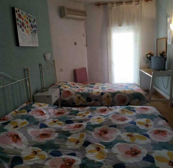 فندق Hostal Ruta Del Sur