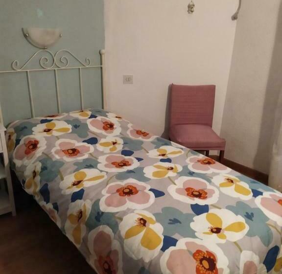 فندق Hostal Ruta Del Sur