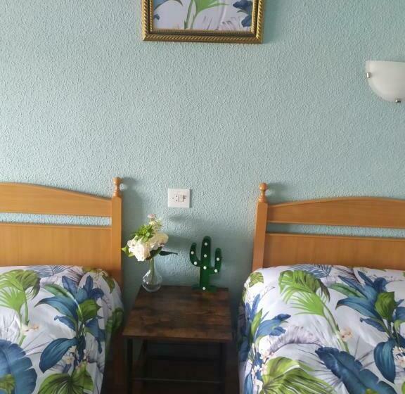 فندق Hostal Ruta Del Sur