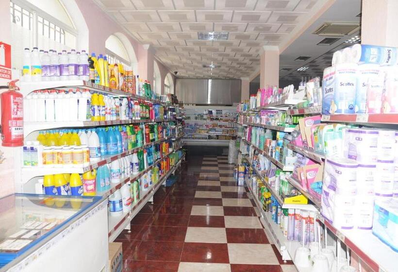 فندق Hostal Ruta Del Sur