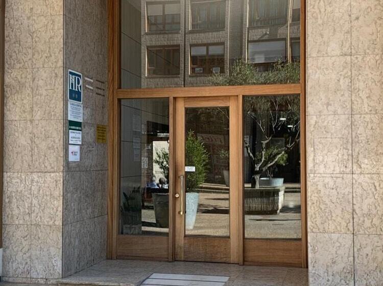 酒店 Hostal San Fernando