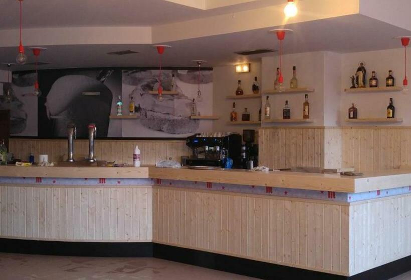 ホテル Hostal San Telmo