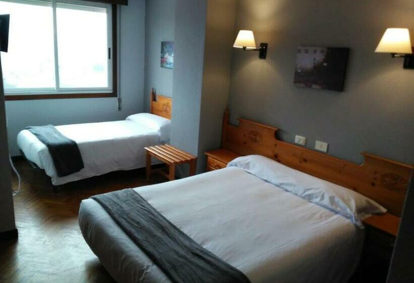 ホテル Hostal San Telmo