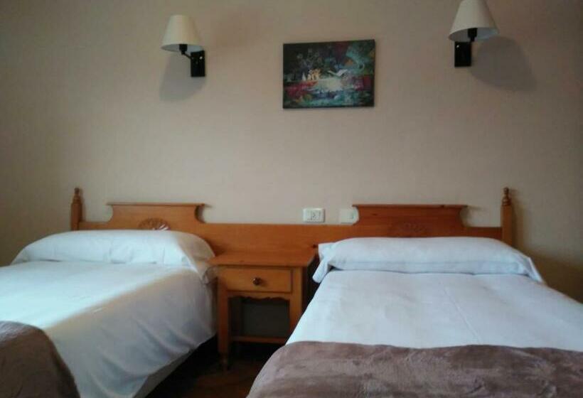 ホテル Hostal San Telmo