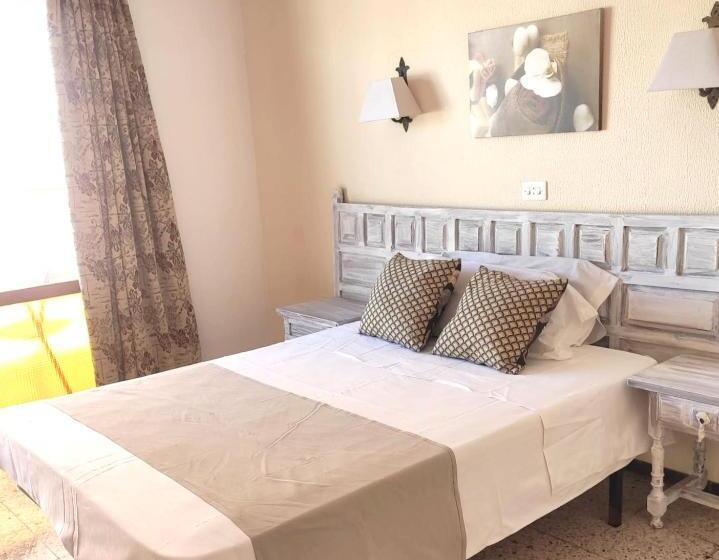 酒店 Hostal Santa Ana