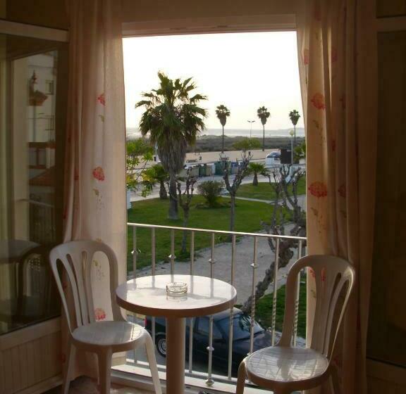 فندق Hostal Sonrisa Del Mar