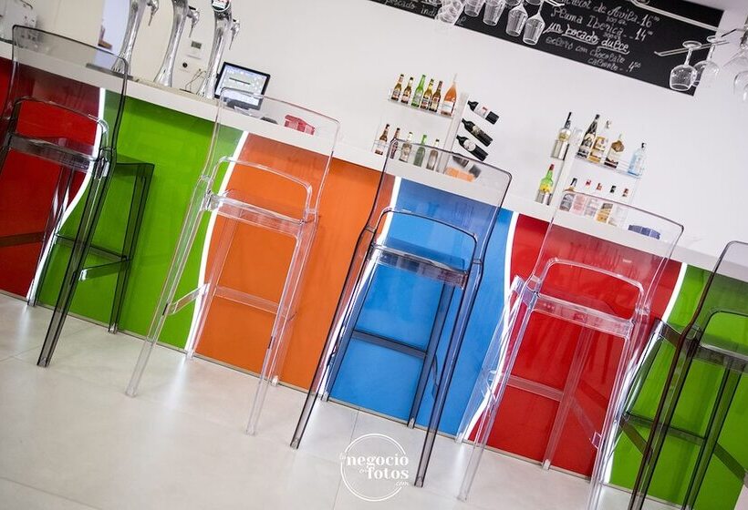 Отель Hostal Tropical