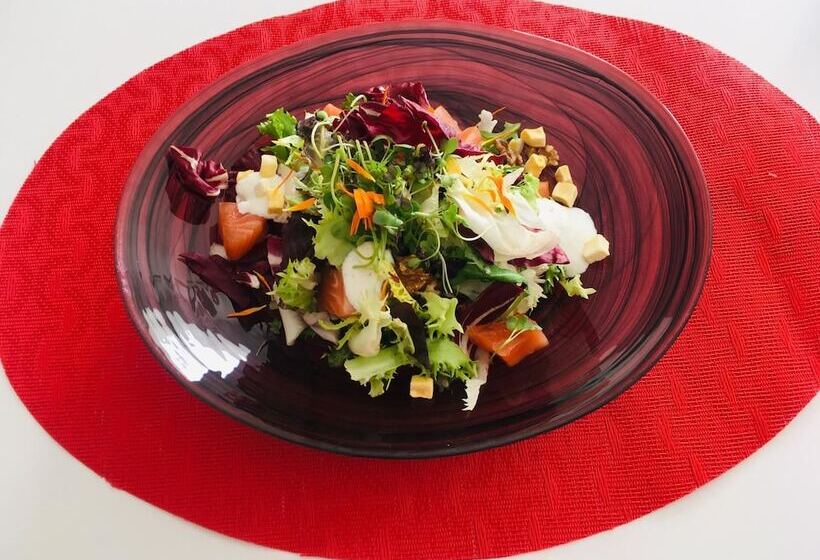 Отель Hostal Tropical