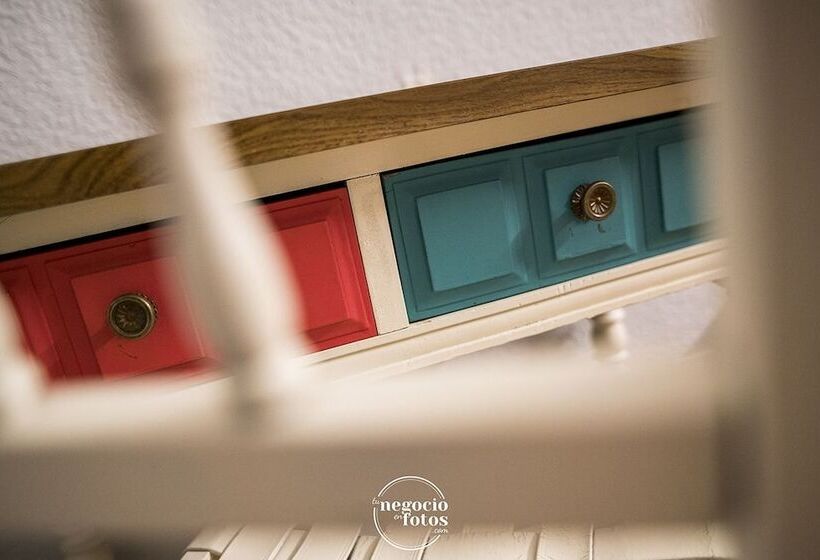 Отель Hostal Tropical