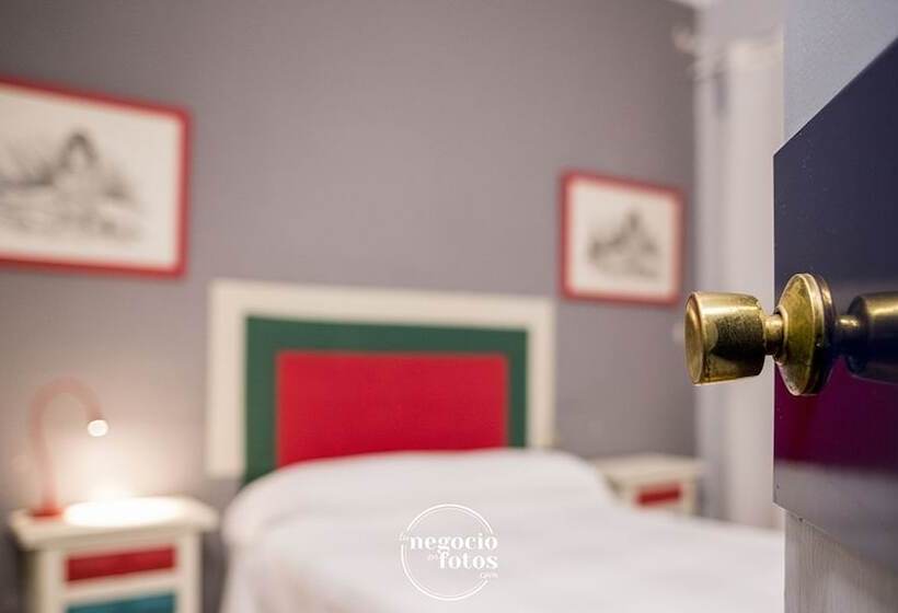 Отель Hostal Tropical